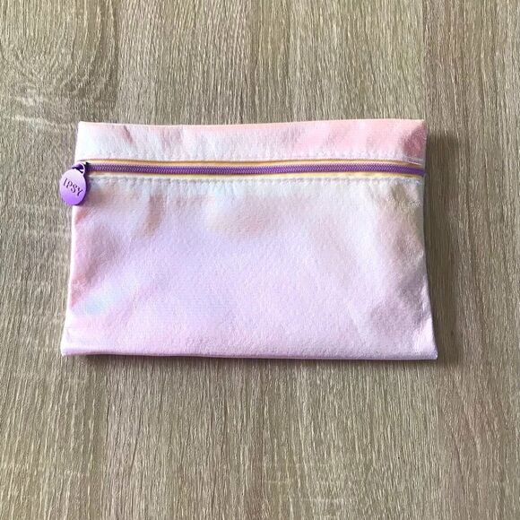 NEW … IPSY Cosmetic / Makeup Bag - Picture 1 of 3